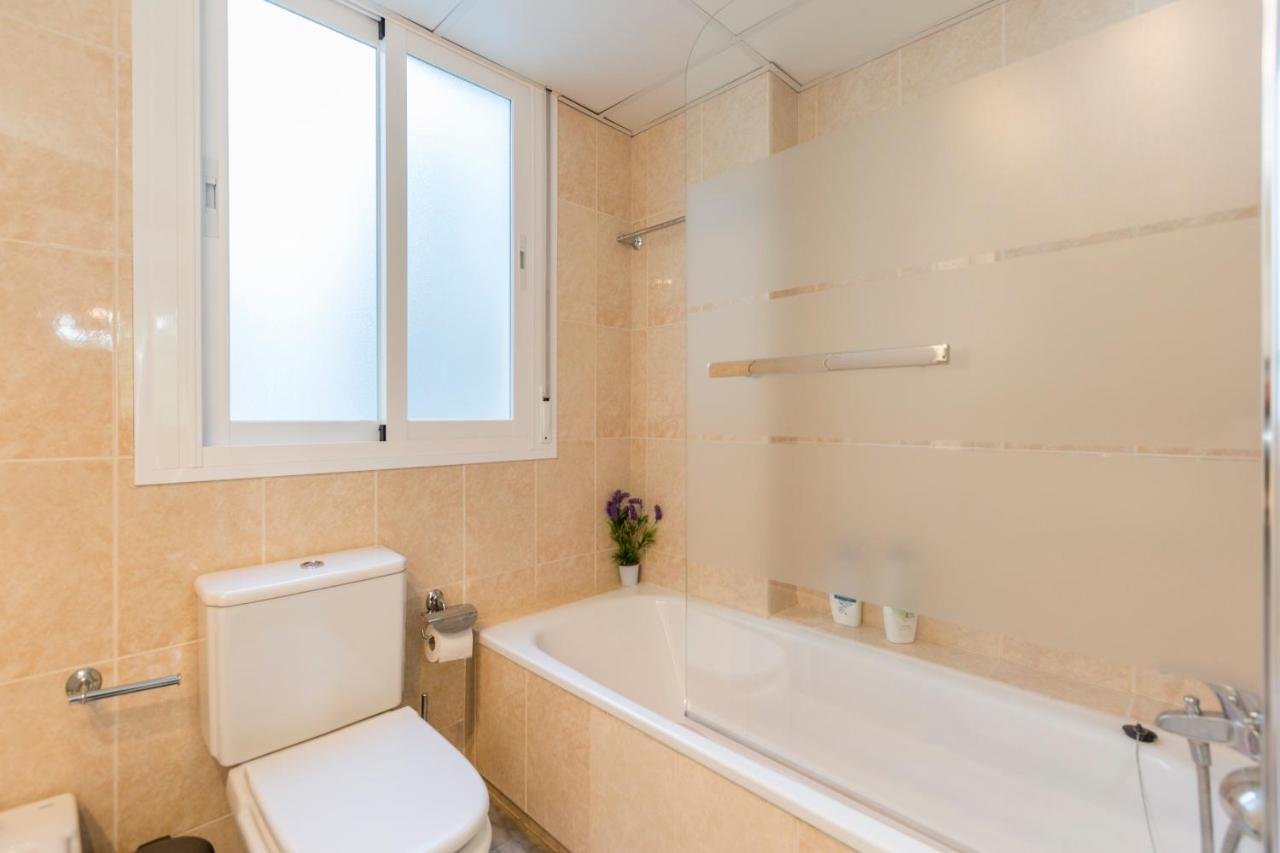 4 Bedroom Apartment In Puerto Banus 150 Meters From The Beach มาร์เบยา ภายนอก รูปภาพ