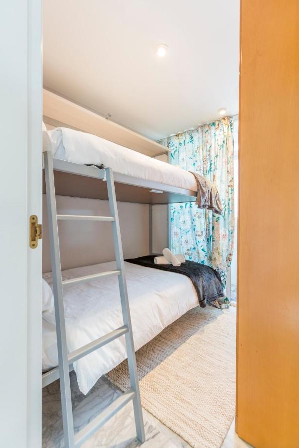 4 Bedroom Apartment In Puerto Banus 150 Meters From The Beach มาร์เบยา ภายนอก รูปภาพ